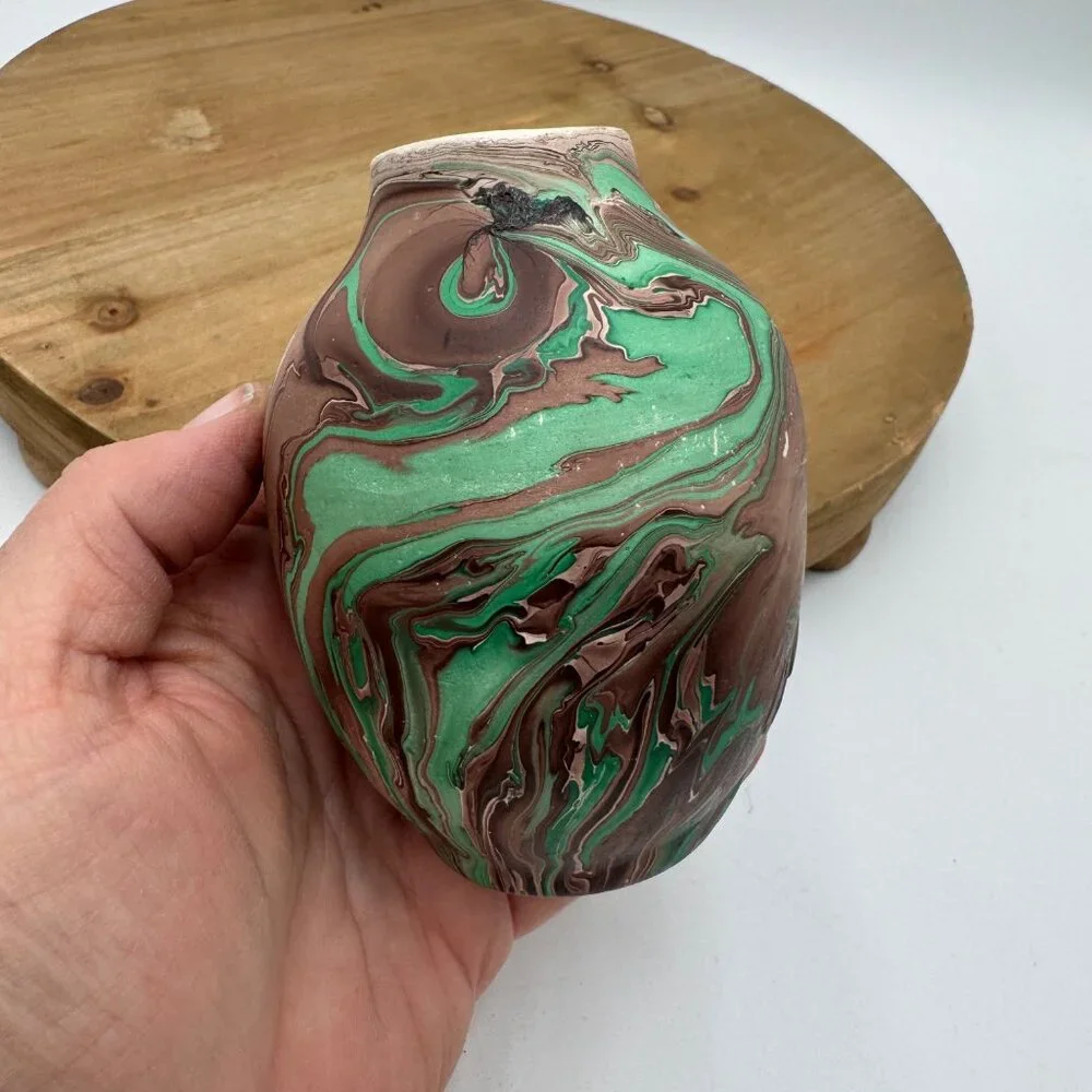 vintage Nemadji Pottery swirl Glacier National Park souvenir MCM vase